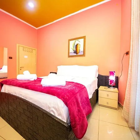 Center Elite 地拉那