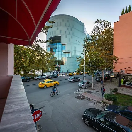 Center Elite דירה טיראנה